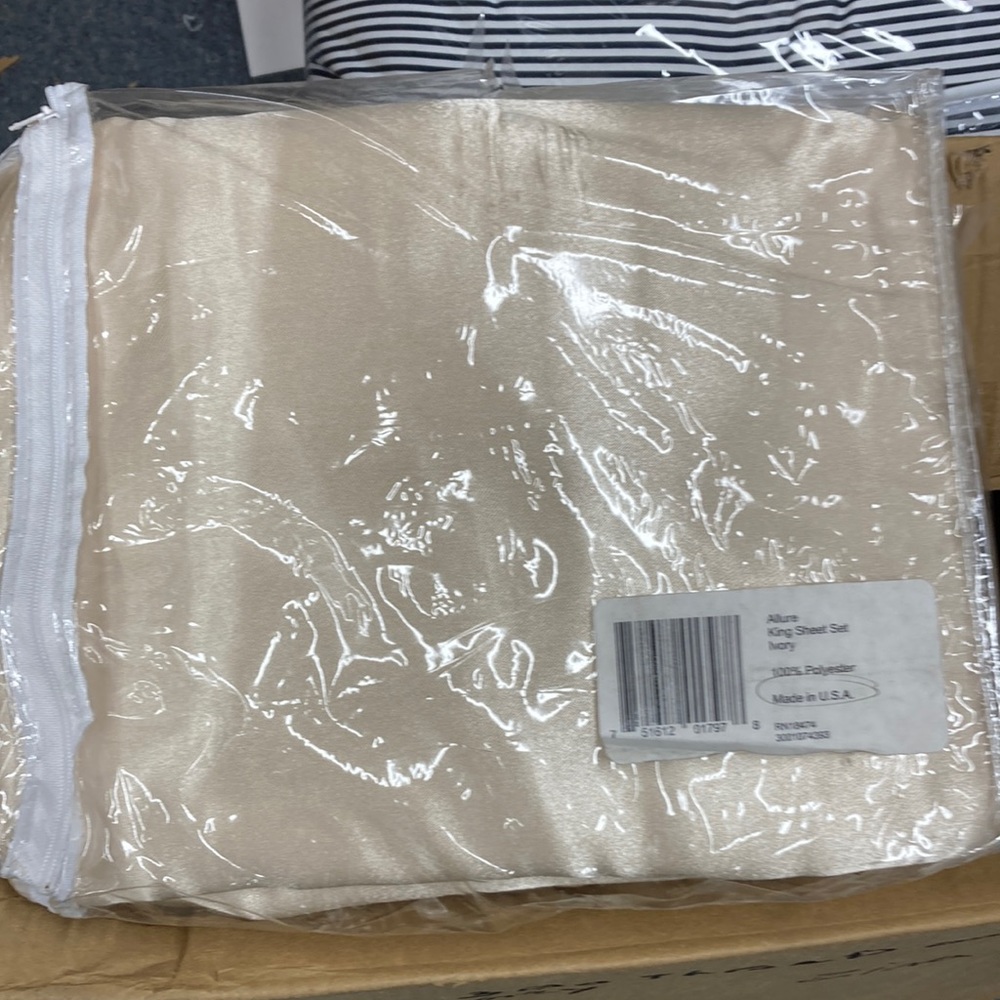 King satin sheet set ivory color brand new by allure made in the USA